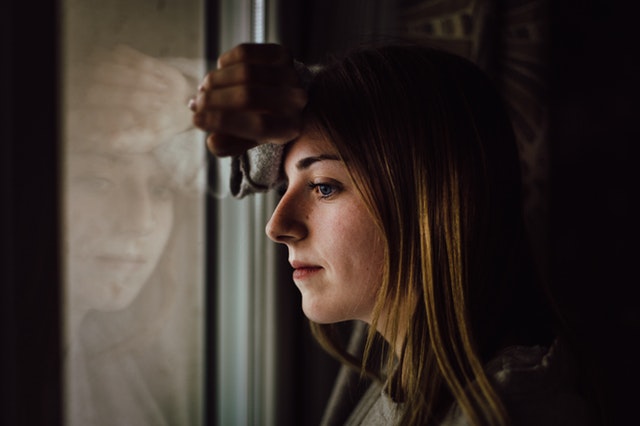 98834-pexels-vrouw-juan-nadenken.jpg